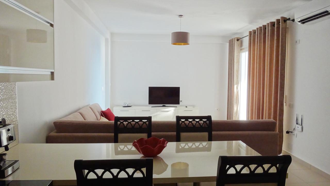 Apartments In White Residence Saranda Kültér fotó