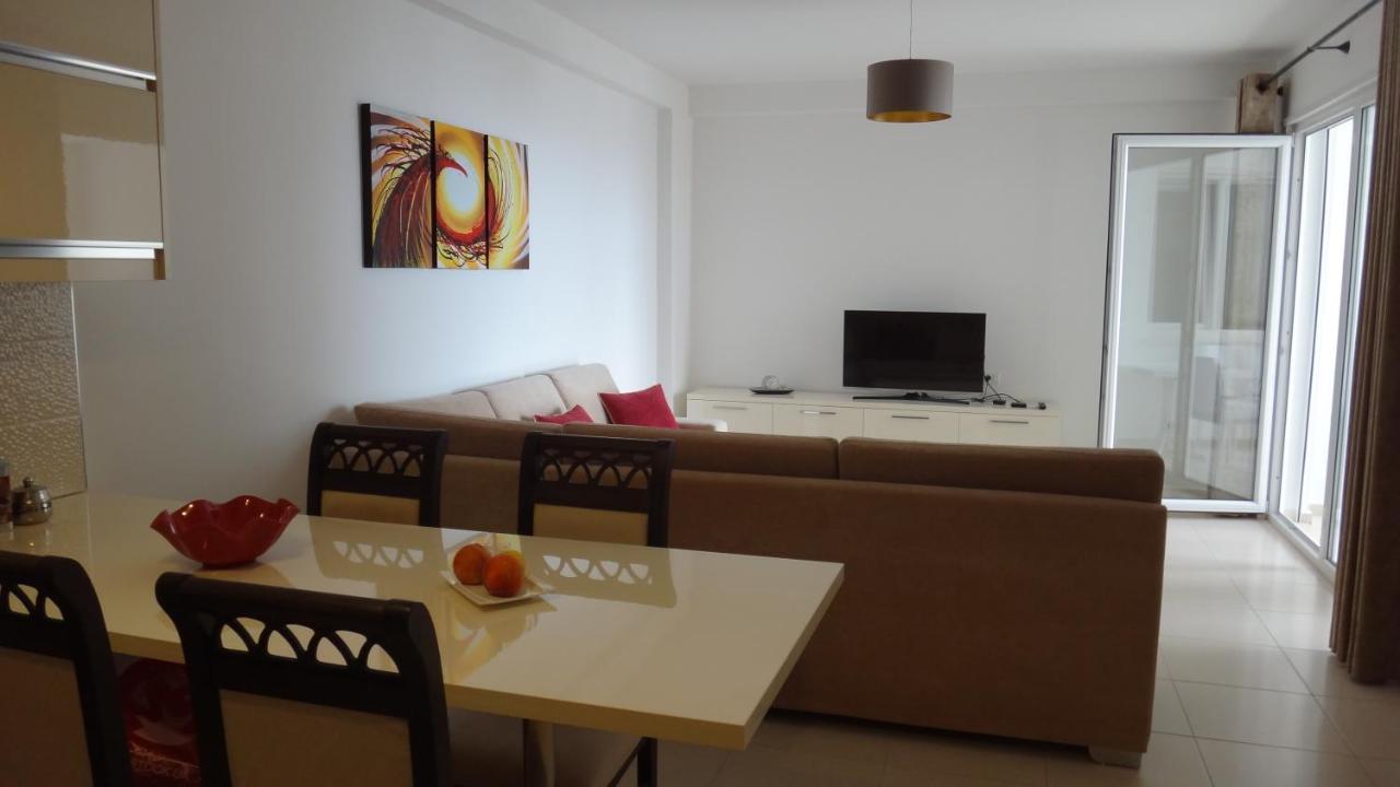 Apartments In White Residence Saranda Kültér fotó